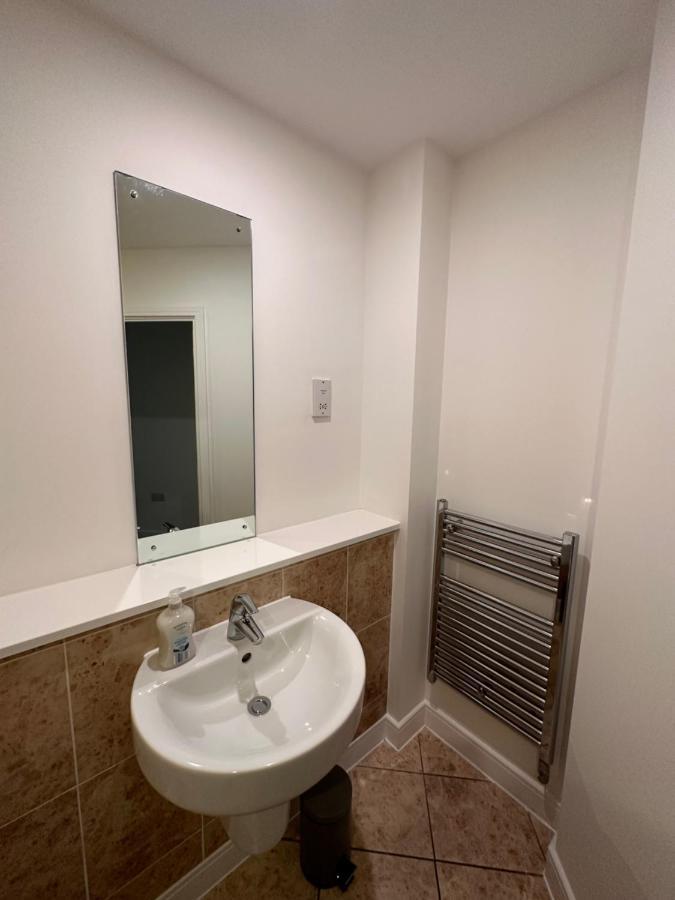 Luxury Apartments - Wallis Square, Farnborough Φάρνμπορο Εξωτερικό φωτογραφία
